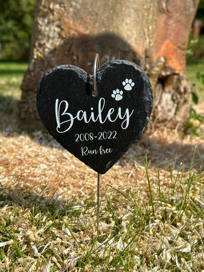 Heart pet memorial with hanging hook