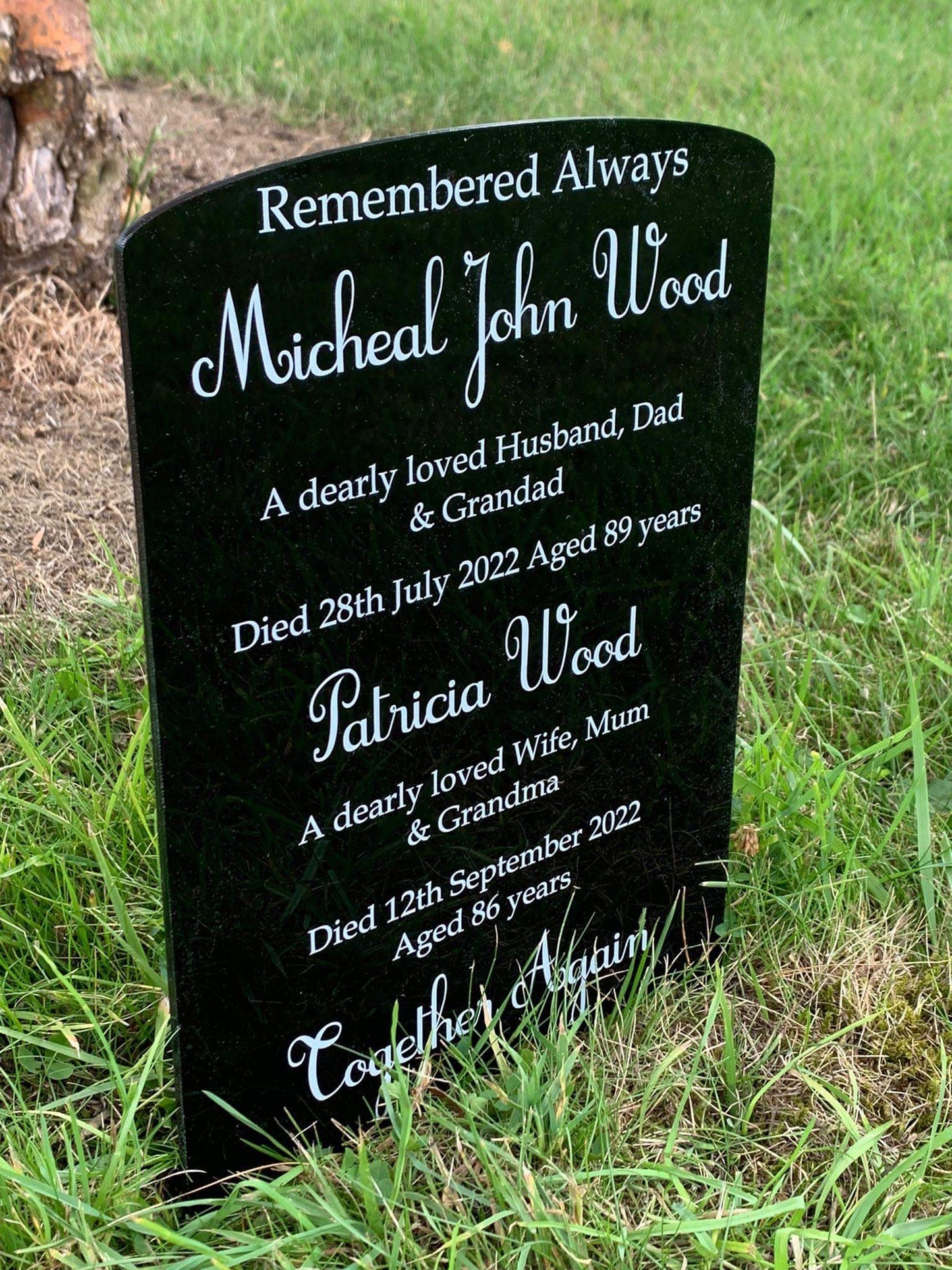 Temporary headstone