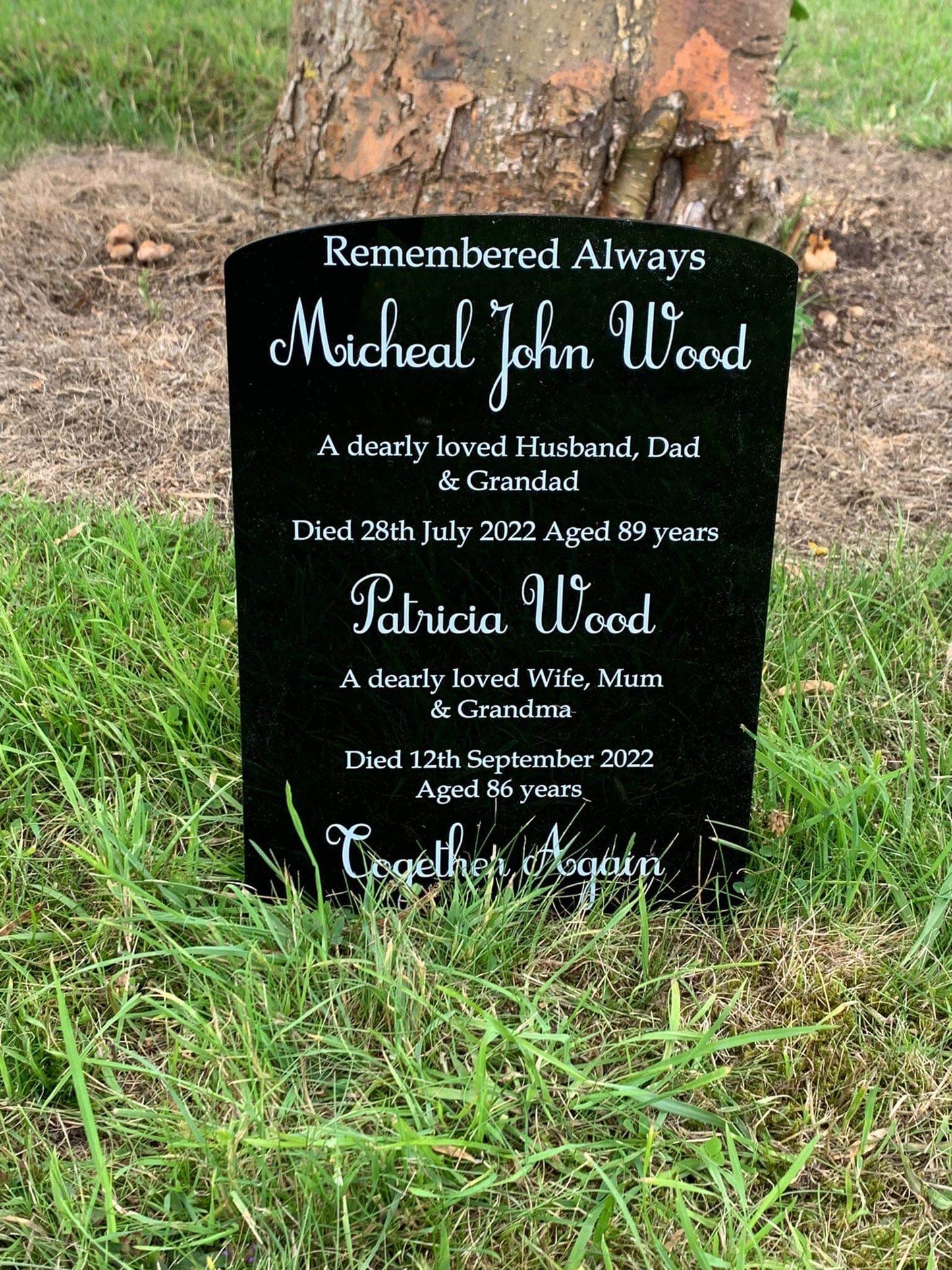 Temporary headstone