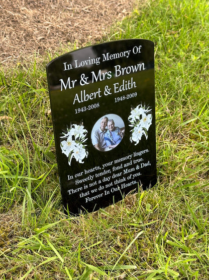 Lily temporary headstone with photo