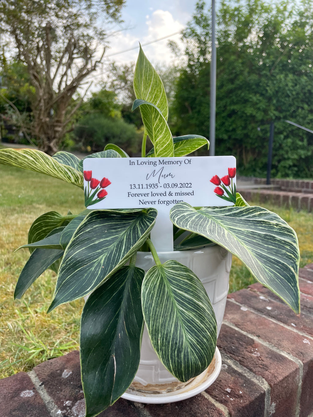 Acrylic Tulip plant pot memorial plaque