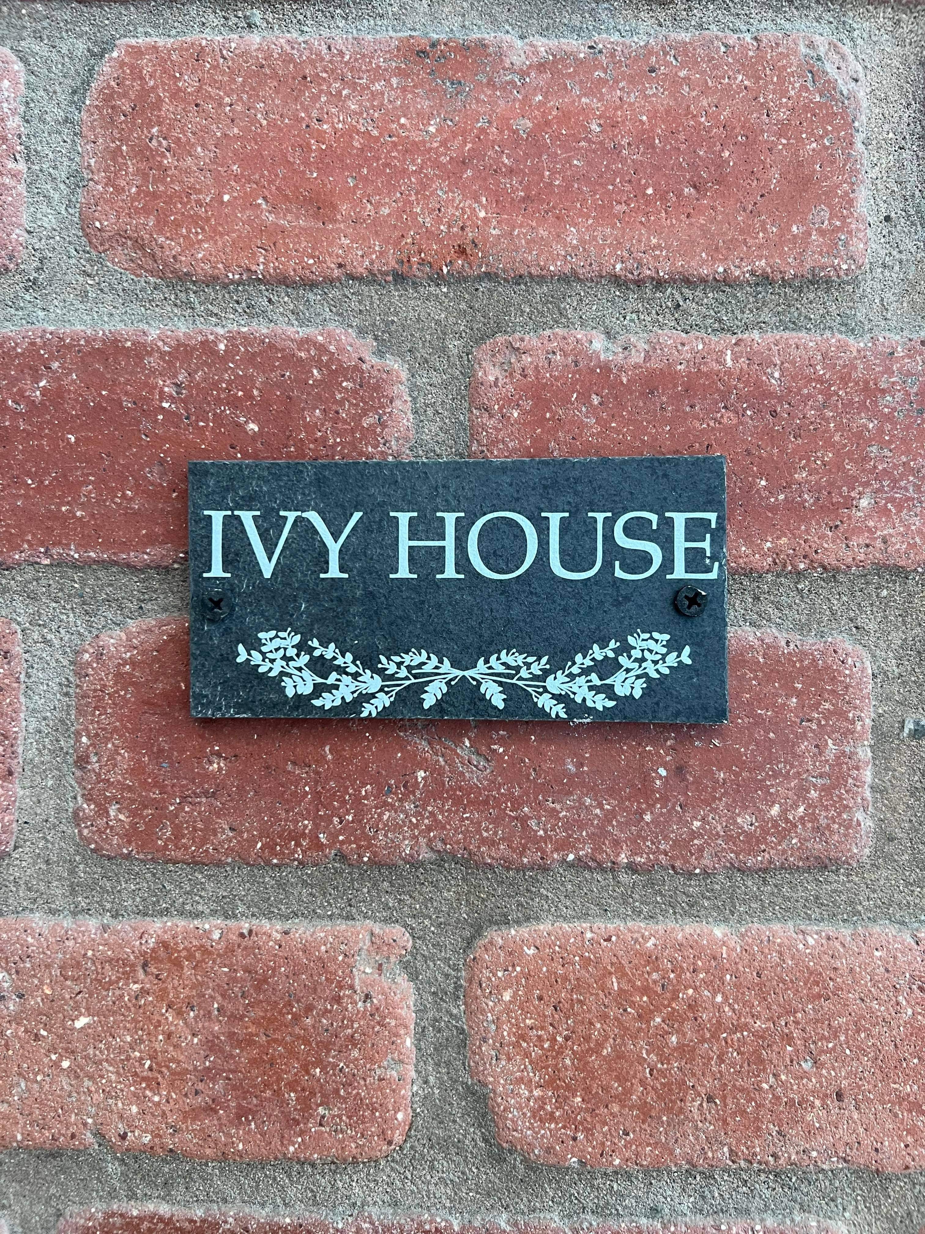 Number slate house sign leaf divider small
