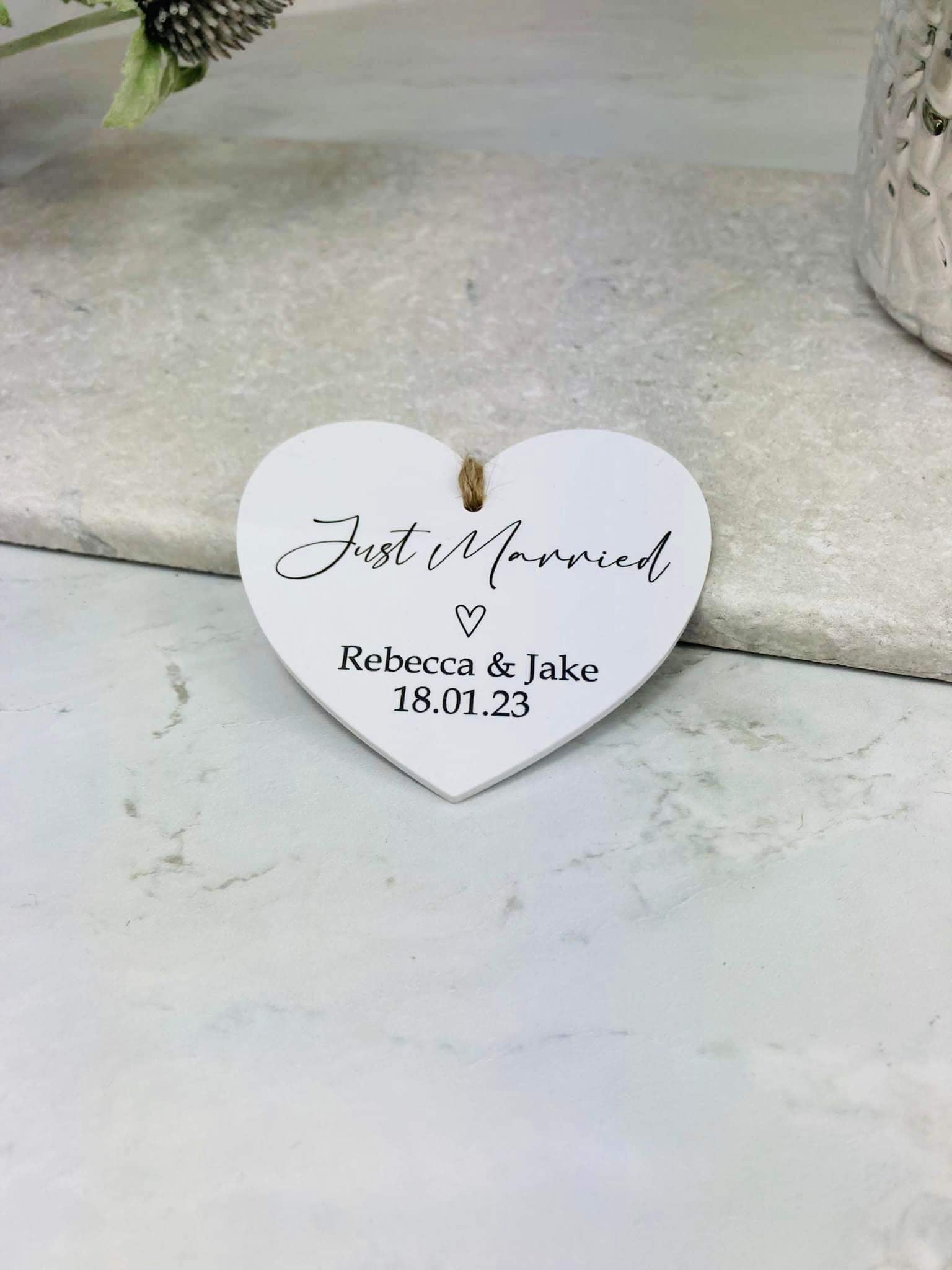 BOGOF Just married hanging heart keepsake